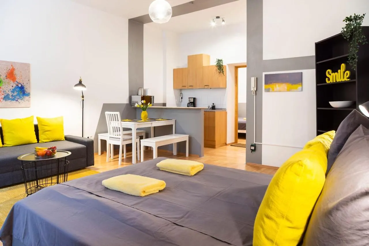 Cozy 2 Room Apartment Next To Hermannstrasse Berlin